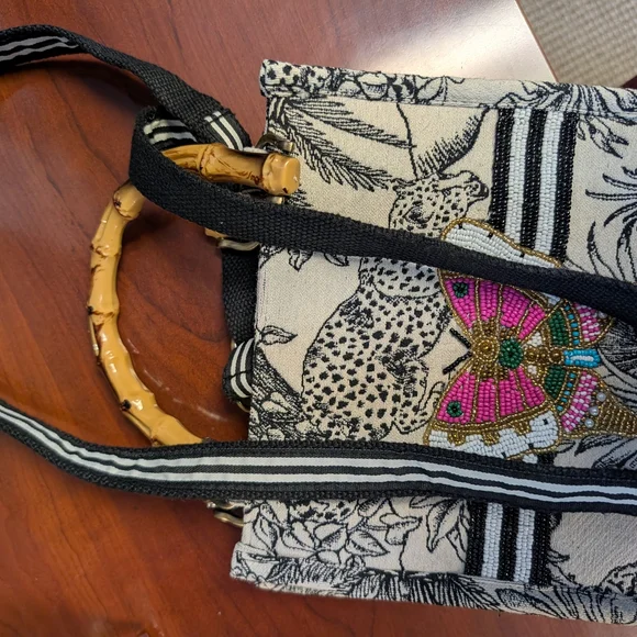 America & Beyond Forbidden Handbag Embellished Butterfly On Jacquard Fabric - Picture 8 of 8